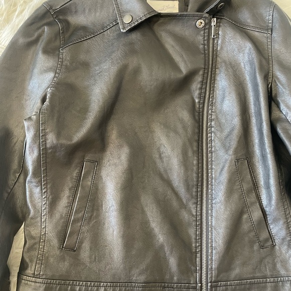 Universal Thread Leather Jacket - Picture 2 of 6